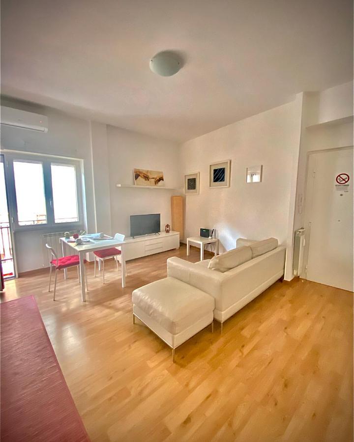 I-Lari Apartment Ρώμη Εξωτερικό φωτογραφία